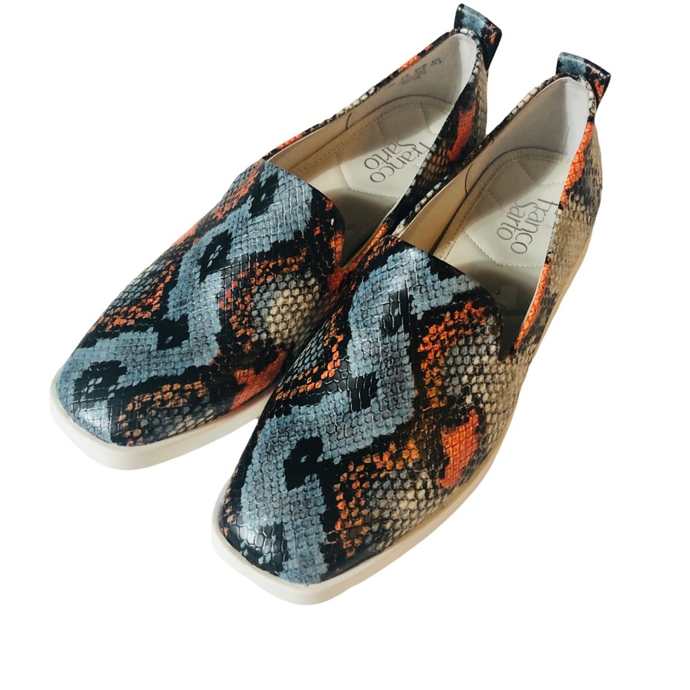 FRACO SARTO Faux snakeskin print slip on shoes. SIZE: 7.5